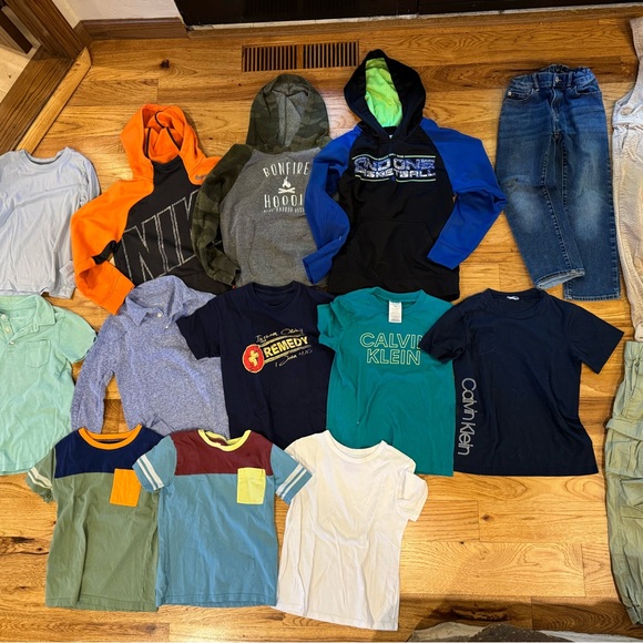 HUGE LOT Boys Size 6 7 8 S M GAP TEA H&M J.CREW NIKE Jeans Pants Sweatshirts - Picture 4 of 16